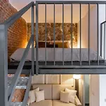 Youhosty - Design Isola Milão