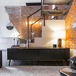 Apartamento Youhosty - Design Isola Milão
