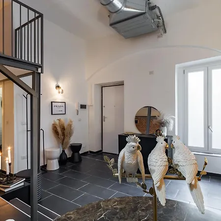 Youhosty - Design Isola Apartment Mailand