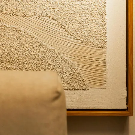 Youhosty - Design Isola Apartment *